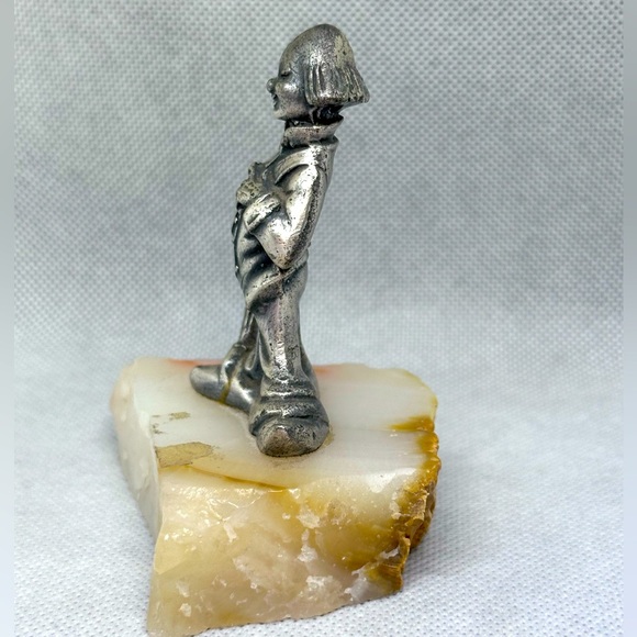 Peltro Italy Vintage Pewter Silver Clown w/Umbrella Figurine Quartz Stone Base - Picture 2 of 6